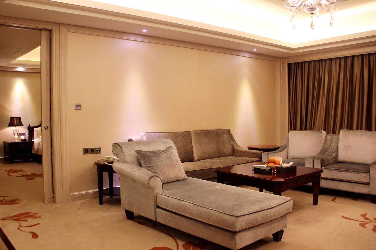 Yutong International Hotel شانتو المظهر الخارجي الصورة